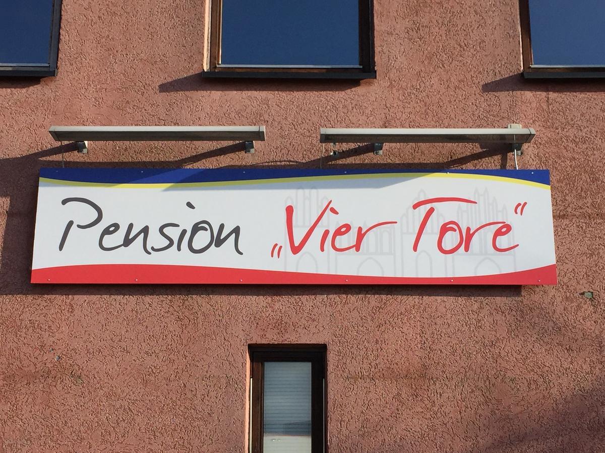 Pension ,,Vier Tore" 新勃兰登堡 外观 照片